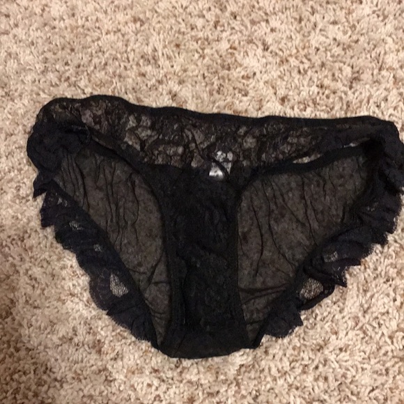 VS - matching babydoll (M)/panty (M) set - never worn - Picture 9 of 13